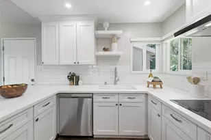 105 Waterglen Cir, Sacramento, CA 95826 - Photo 14