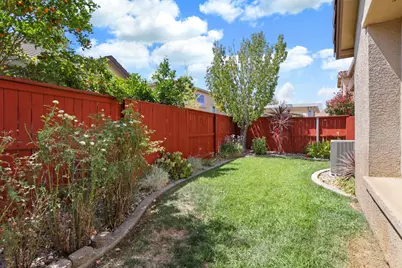 9864 Elston Circle, Elk Grove, CA 95757 - Photo 28