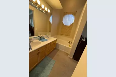 2001 Paramont Way, Modesto, CA 95355 - Photo 12