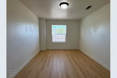 1060 Roanoke Avenue, Sacramento, CA 95838 - Photo 10