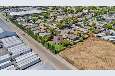 379 E 22nd Street, Tracy, CA 95376 - Photo 24