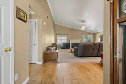 269 E Century Boulevard, Lodi, CA 95240 - Photo 6