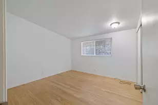 2214 S Locust St, Visalia, CA 93277 - Photo 32