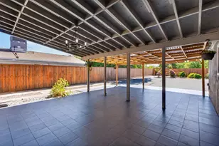 7674 Millroy Way, Sacramento, CA 95823 - Photo 10
