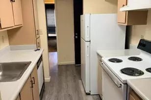 1037 Fulton Ave, Sacramento, CA 95825 - Photo 2