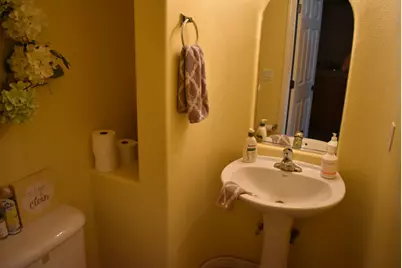 2051 Coliseum, Los Banos, CA 93635 - Photo 14
