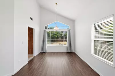 8715 Deer Creek Circle, Stockton, CA 95210 - Photo 8