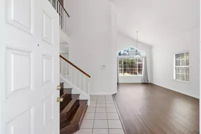 8715 Deer Creek Circle, Stockton, CA 95210 - Photo 4