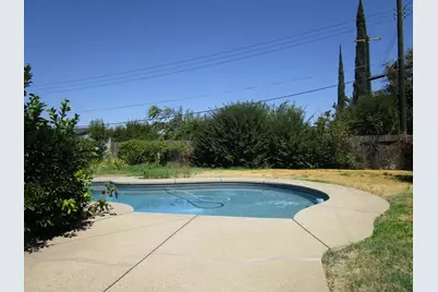 6637 Dunmore Avenue, Citrus Heights, CA 95621 - Photo 2