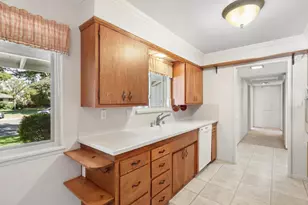 6218 St James Dr, Carmichael, CA 95608 - Photo 38