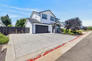 3705 MacKenzie Ln, Carmichael, CA 95608 - Photo 2