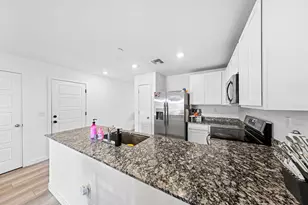 7473 Penfield Dr, Sacramento, CA 95829 - Photo 14