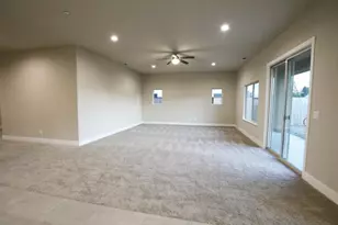 1241 Heavenly Cir, Stockton, CA 95209 - Photo 4