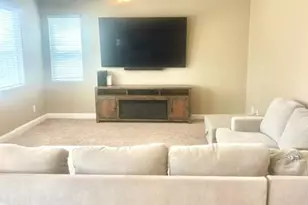 2009 Gus Vilallta Dr, Los Banos, CA 93635 - Photo 28