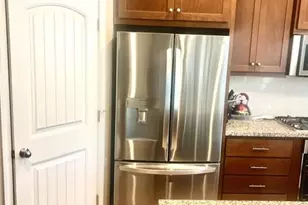 2009 Gus Vilallta Dr, Los Banos, CA 93635 - Photo 24