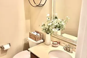 2009 Gus Vilallta Dr, Los Banos, CA 93635 - Photo 20