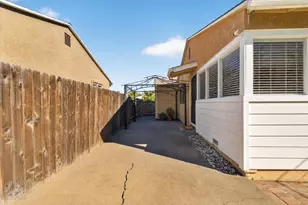 4707 Goya Pkwy, Sacramento, CA 95823 - Photo 26