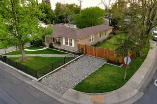 2581 Maryal Dr, Sacramento, CA 95821 - Photo 14