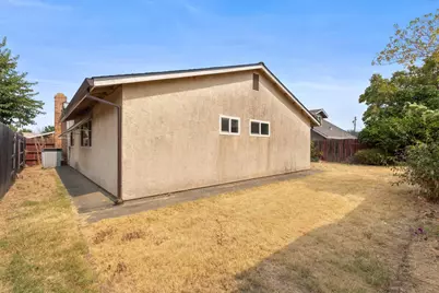 3913 Smithfield Way, Sacramento, CA 95826 - Photo 38