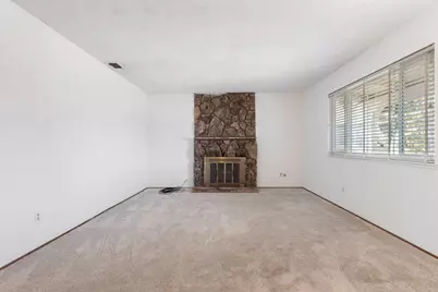 3913 Smithfield Way, Sacramento, CA 95826 - Photo 6