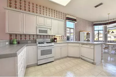 6136 Rose Garden Lane, Roseville, CA 95747 - Photo 8