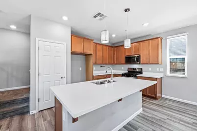 8800 Sheldon Terrace Lane, Elk Grove, CA 95758 - Photo 10