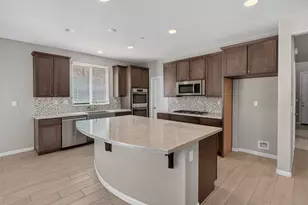 10085 Avocado Way, Elk Grove, CA 95757 - Photo 4