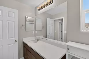 10085 Avocado Way, Elk Grove, CA 95757 - Photo 26