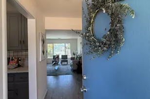 2410 Brentley Dr, Sacramento, CA 95822 - Photo 4