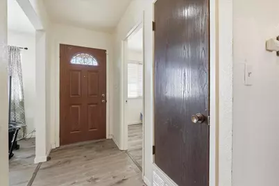 6332 Logan Street, Sacramento, CA 95824 - Photo 6