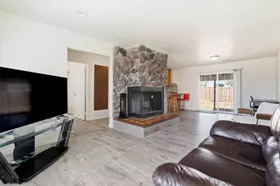 6332 Logan Street, Sacramento, CA 95824 - Photo 8
