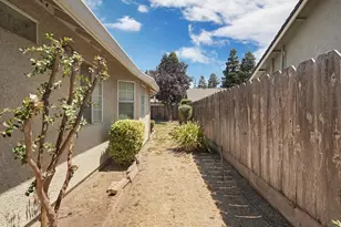 1374 Edgewood Ave, Escalon, CA 95320 - Photo 38