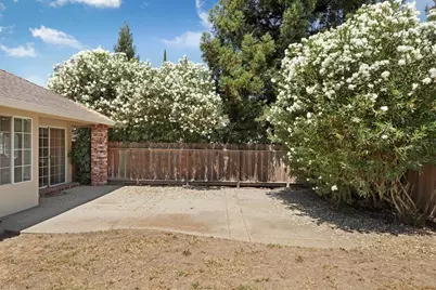 1374 Edgewood Avenue, Escalon, CA 95320 - Photo 36