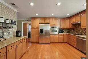 900 White Ln, Stockton, CA 95215 - Photo 4