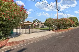 900 White Ln, Stockton, CA 95215 - Photo 2