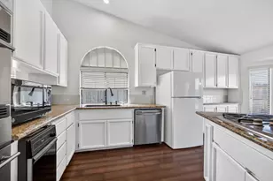 5119 Stoneglen Way, Elk Grove, CA 95758 - Photo 14