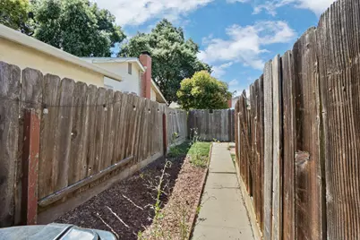 204 Leslie Avenue, Stockton, CA 95207 - Photo 10