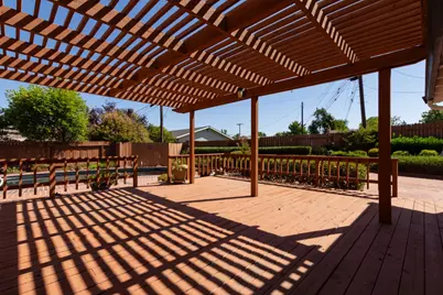 2040 Linden Grove Way, Carmichael, CA 95608 - Photo 36