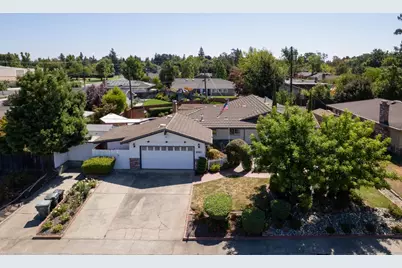 2040 Linden Grove Way, Carmichael, CA 95608 - Photo 4