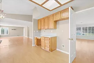 8516 El Lindo Ct, Antelope, CA 95843 - Photo 10