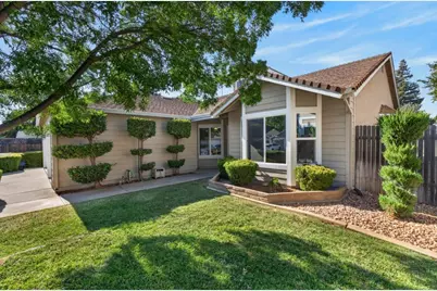 9055 Grouse Meadow Drive, Elk Grove, CA 95624 - Photo 2