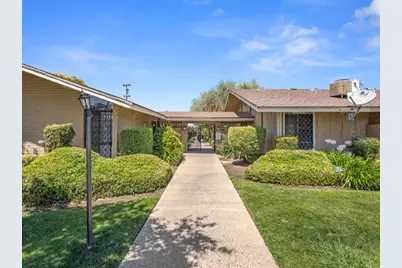 3749 N Fruit Avenue #C, Fresno, CA 93705 - Photo 4