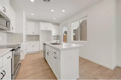 14545 Southpointe Drive #47, Folsom, CA 95630 - Photo 4