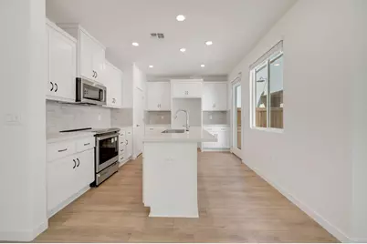 14545 Southpointe Drive #47, Folsom, CA 95630 - Photo 2
