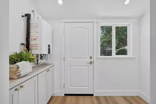 421 40th St, Sacramento, CA 95819 - Photo 26
