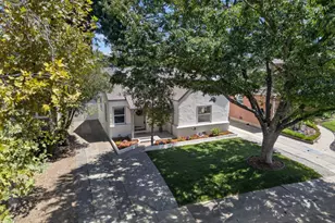 421 40th St, Sacramento, CA 95819 - Photo 34