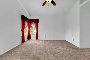 9350 Framington Way, Elk Grove, CA 95758 - Photo 24