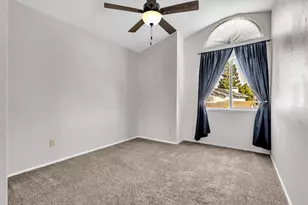 9350 Framington Way, Elk Grove, CA 95758 - Photo 32