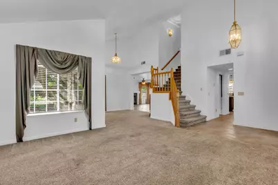 9350 Framington Way, Elk Grove, CA 95758 - Photo 10