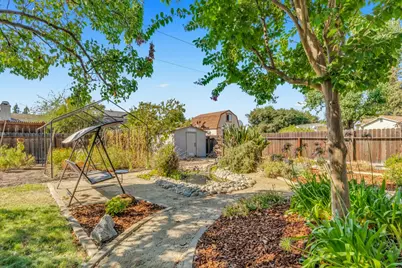 9350 Framington Way, Elk Grove, CA 95758 - Photo 38